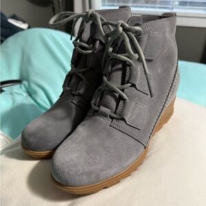 Sorel Gray Lace Up Wedge Boots